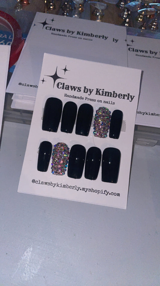 Press on nails