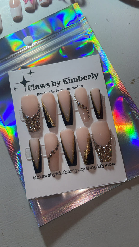 Press on nails